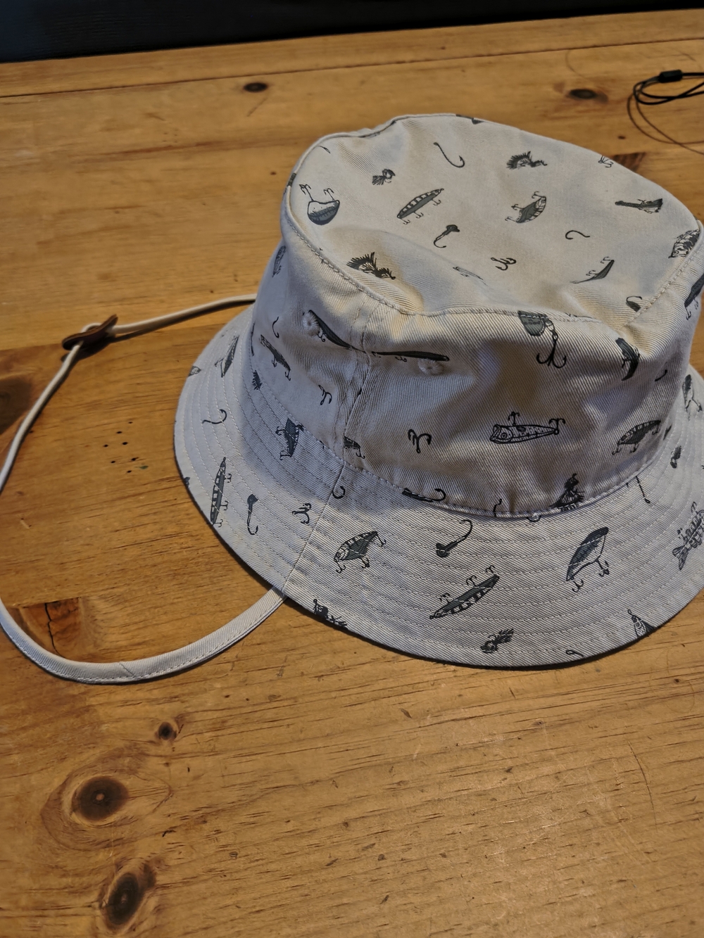 Life Is Good Light Tan Fishing Lure Bucket Hat with Chin Strap